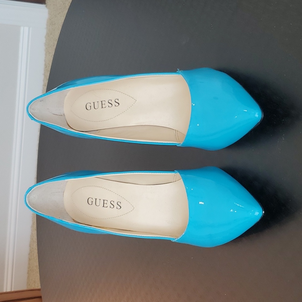 Guess Pumps Size 6.5 - Picture 2 of 5